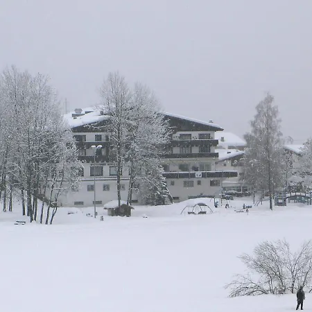 Apt- 13 By Interhome